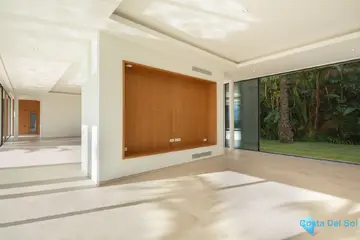 5 bedroom House for Sale in Casares-47877