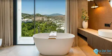 6 bedroom House for Sale in La Quinta-47897