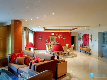 4 bedroom Apartment for Sale in New Golden Mile-47940