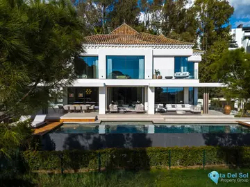 6 bedroom House for Sale in La Quinta-48072