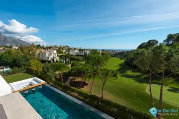 6 bedroom House for Sale in La Quinta-48073
