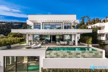 6 bedroom House for Sale in El Madroñal