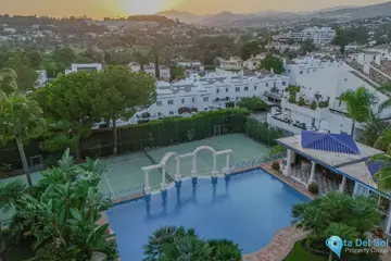 6 bedroom House for Sale in Nueva Andalucía-48233
