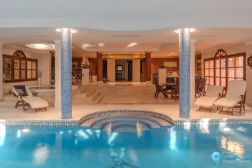 6 bedroom House for Sale in Nueva Andalucía-48246