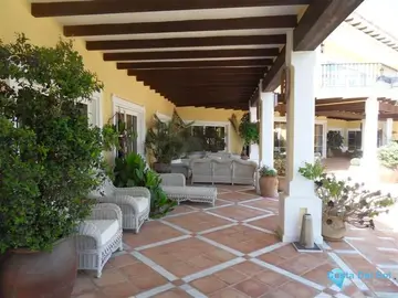 8 bedroom House for Sale in La Quinta-48338