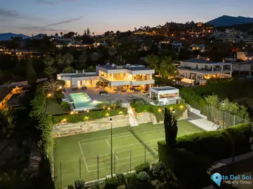 7 bedroom House for Sale in Nueva Andalucía-48369
