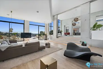 6 bedroom House for Sale in El Paraiso-48457