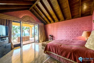 6 bedroom House for Sale in Sierra Blanca-48488