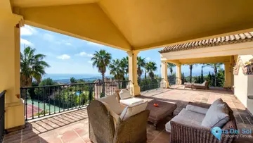 6 bedroom House for Sale in Sierra Blanca-48491
