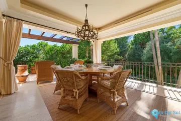 6 bedroom House for Sale in The Golden Mile-48668