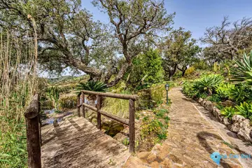 7 bedroom House for Sale in La Mairena-48701