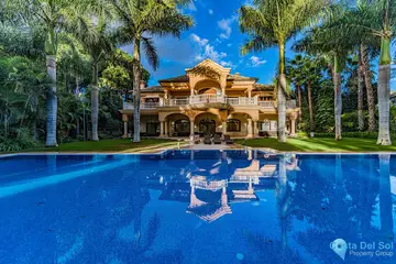 8 bedroom House for Sale in Guadalmina Baja-48760