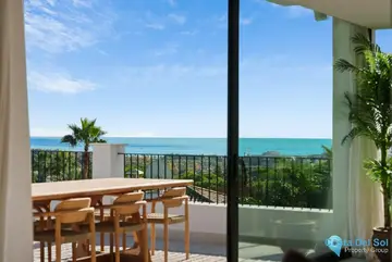 6 bedroom House for Sale in Nueva Andalucía-48830