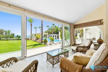 6 bedroom House for Sale in Estepona-48859