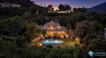 5 bedroom House for Sale in La Zagaleta