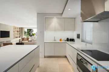 4 bedroom House for Sale in Marbella-49013