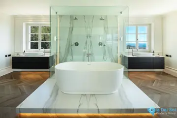 6 bedroom House for Sale in Sierra Blanca-49166