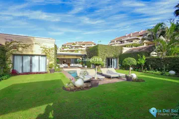 4 bedroom House for Sale in Puerto Banús-49190