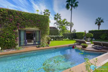 4 bedroom House for Sale in Puerto Banús-49186