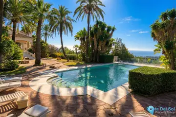 10 bedroom House for Sale in Río Real-49198