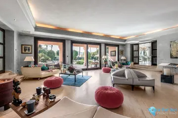 8 bedroom House for Sale in Estepona-49305