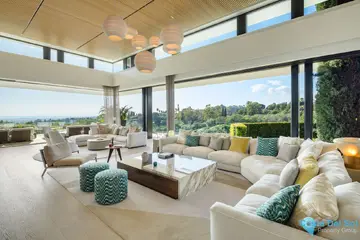 6 bedroom House for Sale in La Quinta-49323
