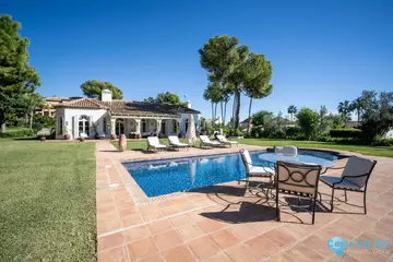 5 bedroom House for Sale in The Golden Mile
