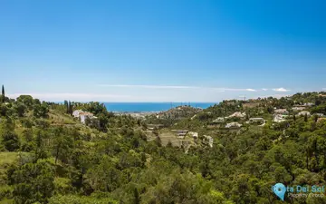 54428m2 Plot for Sale in El Madroñal
