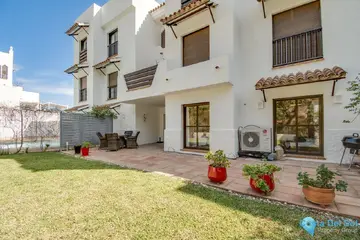 2 bedroom Apartment for Sale in New Golden Mile-49685