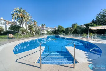 2 bedroom Apartment for Sale in New Golden Mile