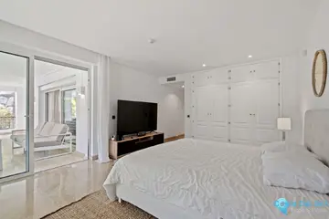 1 bedroom Apartment for Sale in Marbella-83770