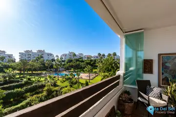 3 bedroom Apartment for Sale in Estepona-50880