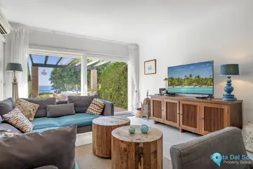 3 bedroom House for Sale in New Golden Mile