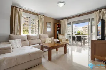 3 bedroom Apartment for Sale in Marbella-51931