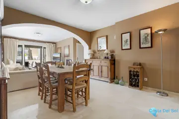 3 bedroom Apartment for Sale in Marbella-51935