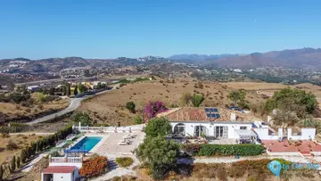 4 bedroom House for Sale in La Cala de Mijas-52384