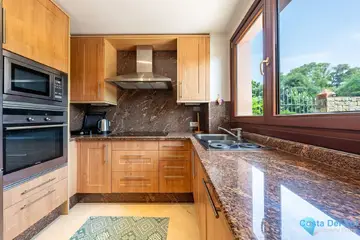 3 bedroom Apartment for Sale in New Golden Mile-52529