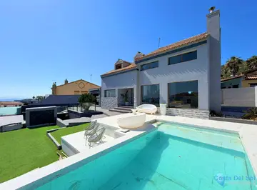 3 bedroom House for Sale in Algeciras-13140