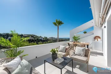 3 bedroom Apartment for Sale in La Quinta-11002