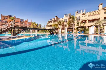 4 bedroom Apartment for Sale in New Golden Mile