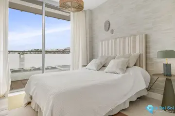3 bedroom Apartment for Sale in Estepona-53099