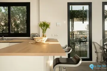 3 bedroom House for Sale in Estepona-53104