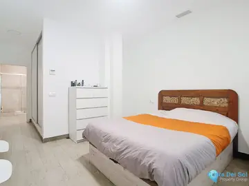 3 bedroom Apartment for Sale in Málaga Centro-11064