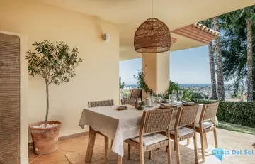 3 bedroom Apartment for Sale in Nueva Andalucía-53637