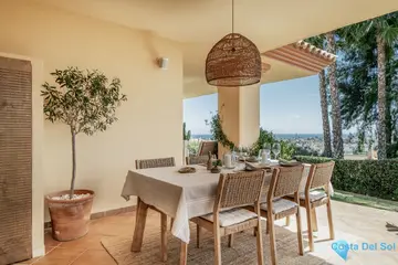 3 bedroom Apartment for Sale in Marbella-53641