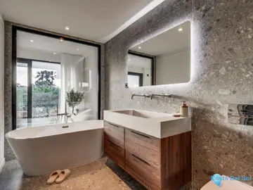 4 bedroom House for Sale in Aloha-53726