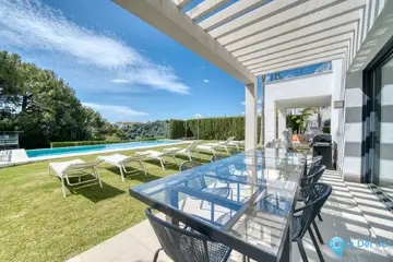4 bedroom House for Sale in Estepona-53807