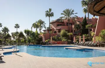 3 bedroom Apartment for Sale in New Golden Mile