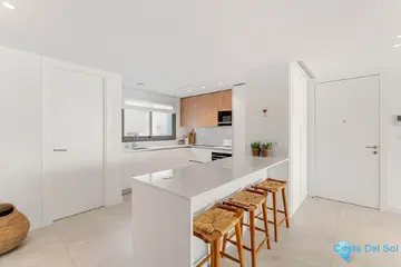4 bedroom Apartment for Sale in Marbella-54097