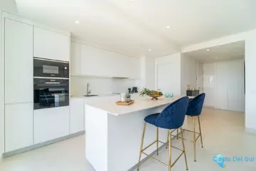 2 bedroom Apartment for Sale in Fuengirola-11179